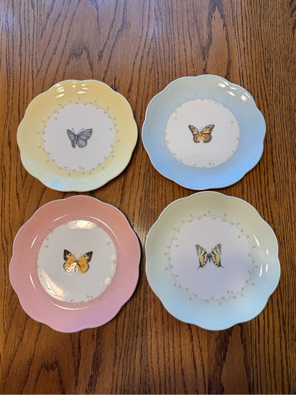 Lenox Butterfly Meadow Dessert Plates GUC